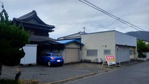 Spacious 11SLDK Wooden Home Near Motoyama Station in Mitoyo in Mitoyo