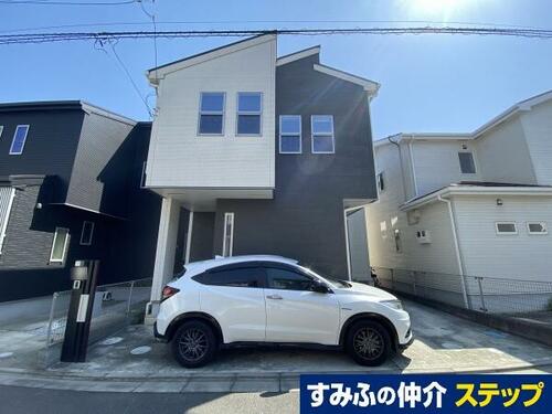 Well-Maintained 4LDK Home with Wood Deck in Zama, Zama, Kanagawa
