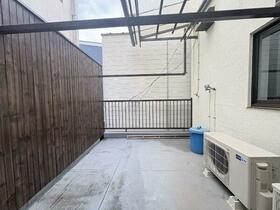 Versatile 4K Terrace House Near Teradacho Station, Osaka