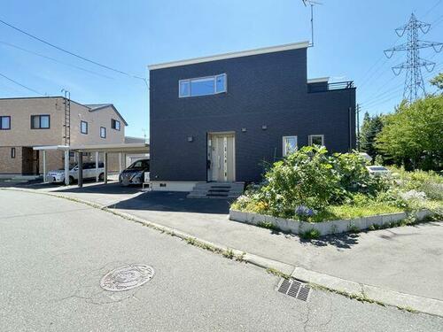 Bright Fully Renovated 4SLDK Home in Atsubetsu, Sapporo, Hokkaido