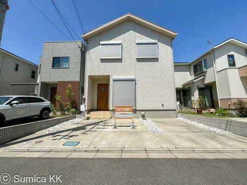 Bright 5SLDK Home with Tatami Rooms in Tsuchii, Wakayama