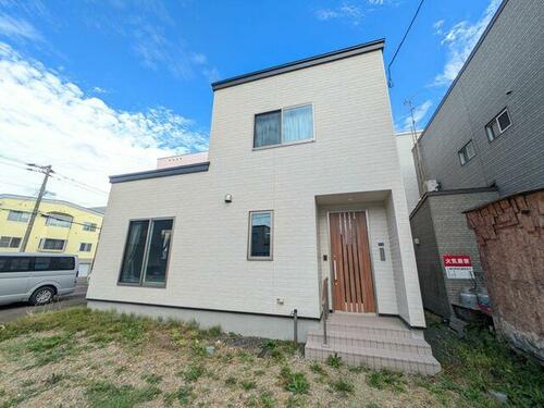 Modern 2SLDK Home Near Shiroishi Station, Hokkaido