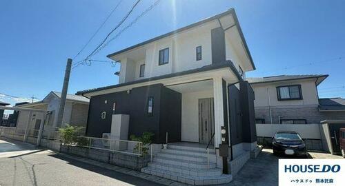 Nearly New 4LDK Home near Tomiai Station with 4-Car Parking in Kumamoto