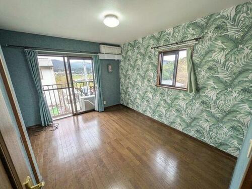 Bright, Partially Renovated Home with Attic Storage in Suzumano-oku, Shunan, Yamaguchi