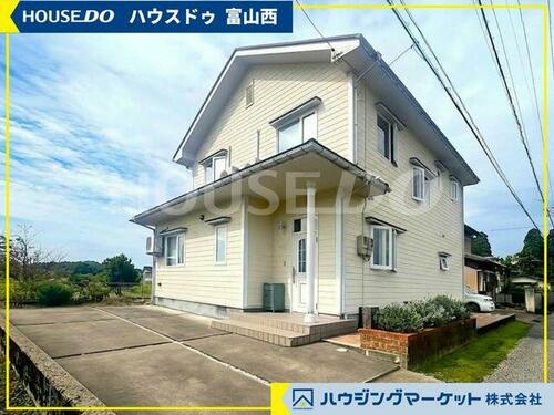 Spacious 4SLDK Home with a Large Garden in Wakasugi, Takaoka, Toyama