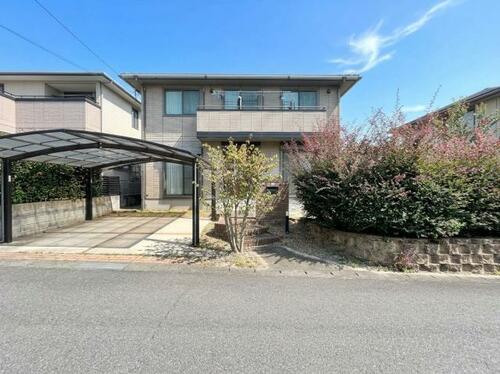 Spacious 4SLDK Home with Study and Garden in Oita, Oita