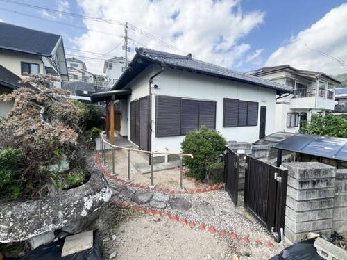 Single-Story Home with Tatami Rooms in Beppu, Beppu, Oita