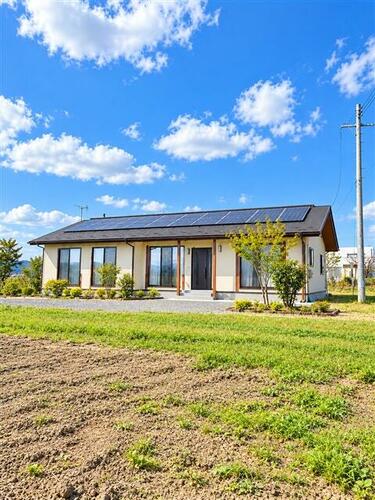 Single-Story 5LDK Home on a Spacious Plot in Esashi-Iwayado, Oshu, Iwate
