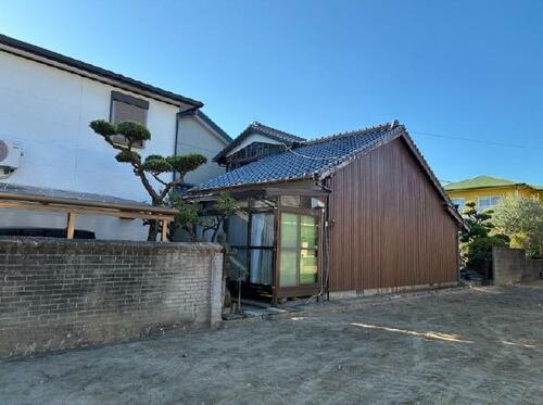 Historic 5LDK Home Steps from Hamazaki Station, Karatsu, Saga
