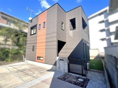 Bright 5LDK Home Near Iyo Station with Garden, Ino, Kochi