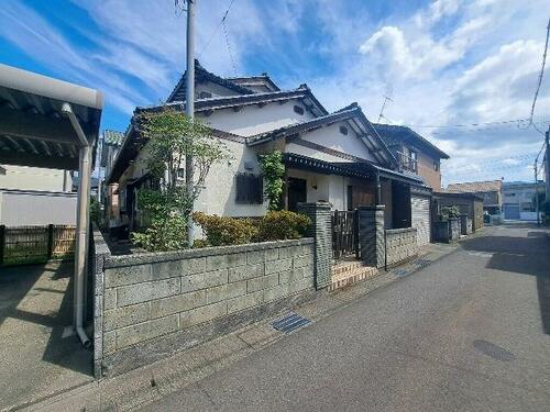Unrenovated 7DK Wooden House 6 Min from Tsuruga Station in Fukui