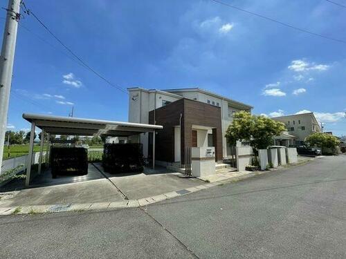 Spacious 5SLDK Home with Six Parking Spaces in Kani, Gifu