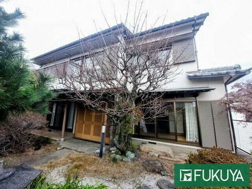 Spacious 6SLDK Home with Garden-Sized Grounds in Nishinomiya, Nishinomiya, Hyogo