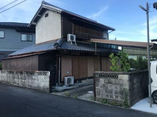 Unrenovated 6DK Wooden House in Iwakura, Iga — Fair Condition with Parking, Mie