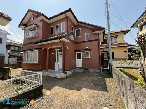 Sunny 4SLDK Wooden House with South Garden in Niihama, Ehime