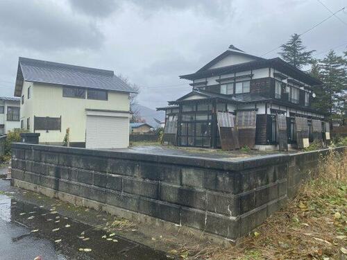 Spacious 11DK Home with Tatami Rooms and Generous Grounds in Ono, Yuzawa, Akita