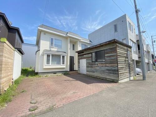 Spacious Wooden 4SLDK House near Miyanosawa in Sapporo Nishi-ku, Hokkaido