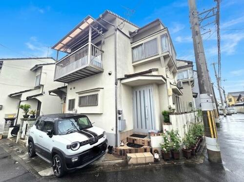 Bright 3K Detached Home with Balcony in Fushimi-ku, Kyoto