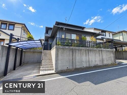 Family-Friendly 4LDK Home with Spacious Living Area in Kuwana, Kuwana, Mie