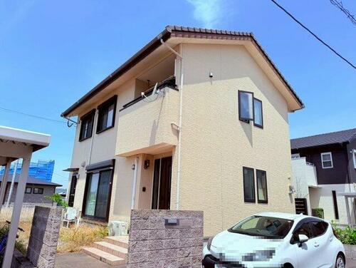 Bright 4LDK Wooden House with Parking in Kirishima’s Kokubu Nanami-cho, Kagoshima