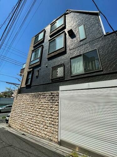 Renovated 4LDK House Near Nakai Station, Tokyo