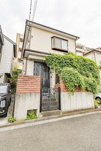 South-Facing 4LDK Home with Parking in Hiyoshi, Yokohama, Kanagawa