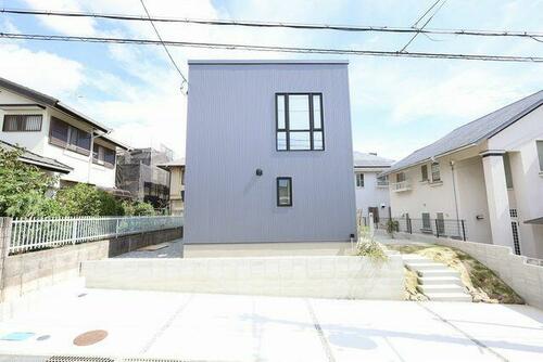Modern 3LDK Home with Tatami Nook and Garden in Kiyomidai, Kawachinagano, Osaka