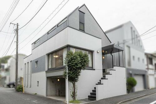 Bright Partially Renovated 4SLDK House near Jiyugaoka, Setagaya, Tokyo