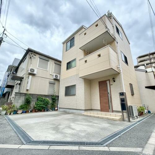 Spacious 5LDK Wooden House near Sekime Stations, Joto-ku Osaka, Osaka