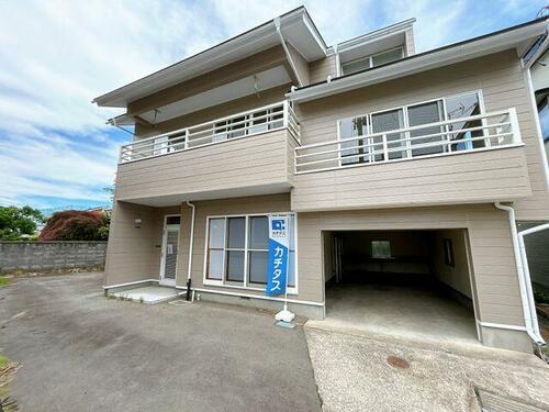 Renovated 4LDK with Bright Mid-Floor Living in Morioka in Iwate