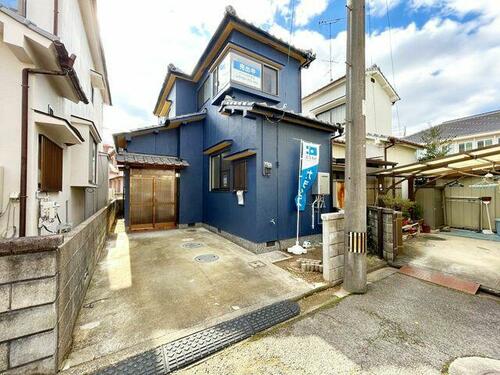 Renovated 2SLDK Home Near Kitakume Station, Matsuyama, Ehime