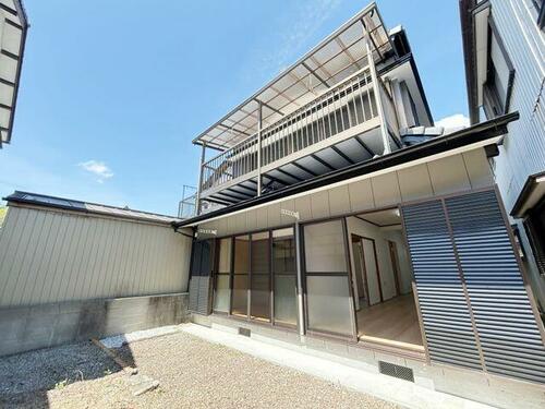 Renovated 4LDK Home with Garden and Parking in Edagawa, Ino, Kochi