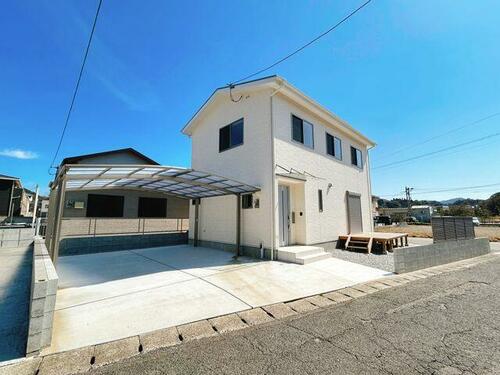 Modern 3LDK Corner-Lot Home Near Totoro Station, Miyazaki