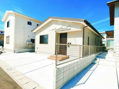 Bright 3LDK Single-Story Home 4 Minutes from Totorō Station, Miyazaki