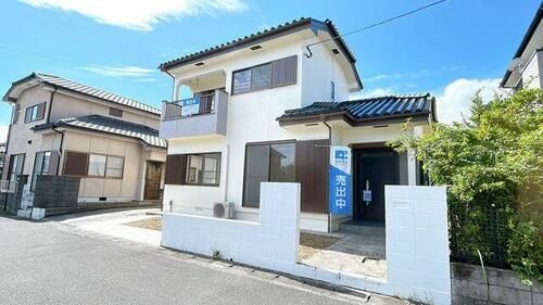 Renovated 3LDK Home with Four Parking Spaces in Quiet Kiire, Kagoshima
