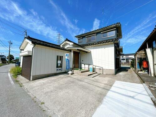Fully Renovated 3LDK Home with Garage in Peaceful Uozu in Toyama