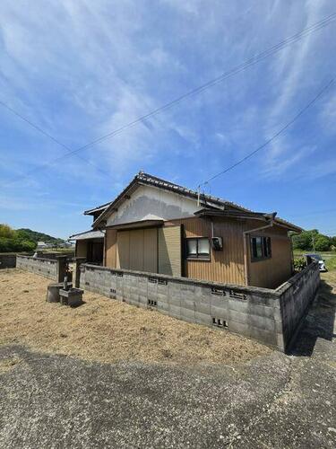 Spacious 8DK Wooden House on a Large Lot in Quiet Kirae, Higashikagawa, Kagawa