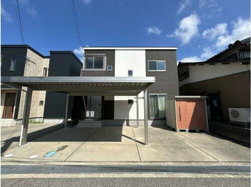 Bright 4LDK Wooden Home near Tsubata Station, Fully Renovated, Ishikawa