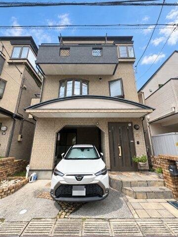 Bright 3SLDK Three-Story Home Near Funabori Station, Edogawa, Tokyo
