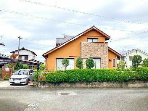 Spacious 5LDK Home with Two Walk-In Closets in Miho, Shizuoka