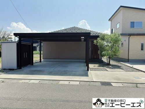 Nearly New Single-Story Home with Flexible Layout in Namerikawa, Namerikawa, Toyama