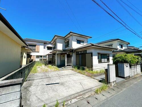 Spacious 4LDK Family Home in Saga with Tatami & Renovation Potential in Saga