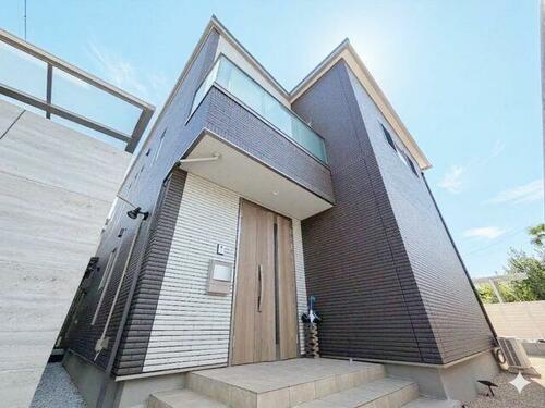 Nearly New 4SLDK All-Electric Home with Solar, Garden & 5-Car Parking in Yamaguchi Motomachi in Yamaguchi