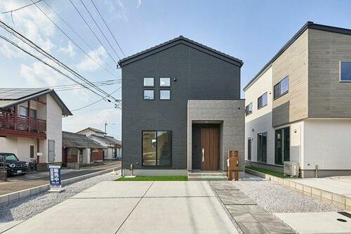 Bright, Fully Renovated 3LDK in Kōkyū Minami, Miyazaki