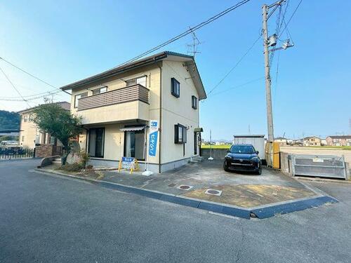 Bright 4SLDK Wooden House with Tatami Room & 4-Car Parking in Imabari in Ehime