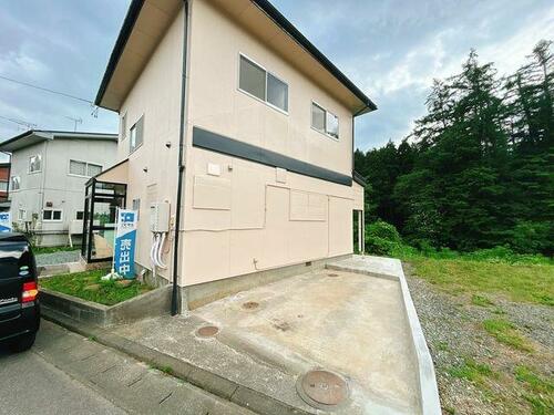 Renovated Bright 3LDK House near Takizawa Station, Iwate