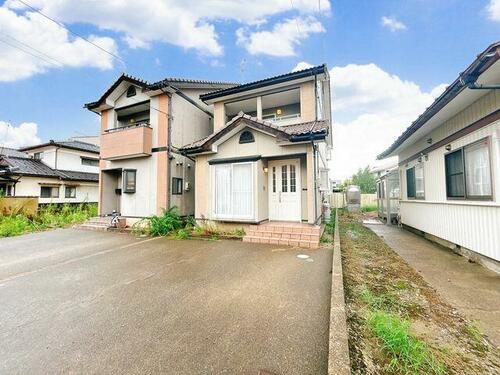 Spacious 4LDK Wooden House with Tatami in Takagi-chuo, Fukui, Fukui