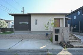 Spacious 5LDK Wooden Home with Garden in Quiet Umemidai, Kizugawa, Kyoto