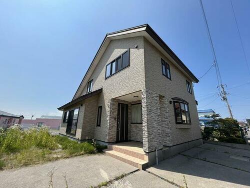 Spacious 4SLDK Wooden Home in Hirakawa, Aomori, Aomori