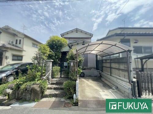 Bright Two-Story Wooden Home in Higashi Itamimocho, Tondabayashi, Osaka